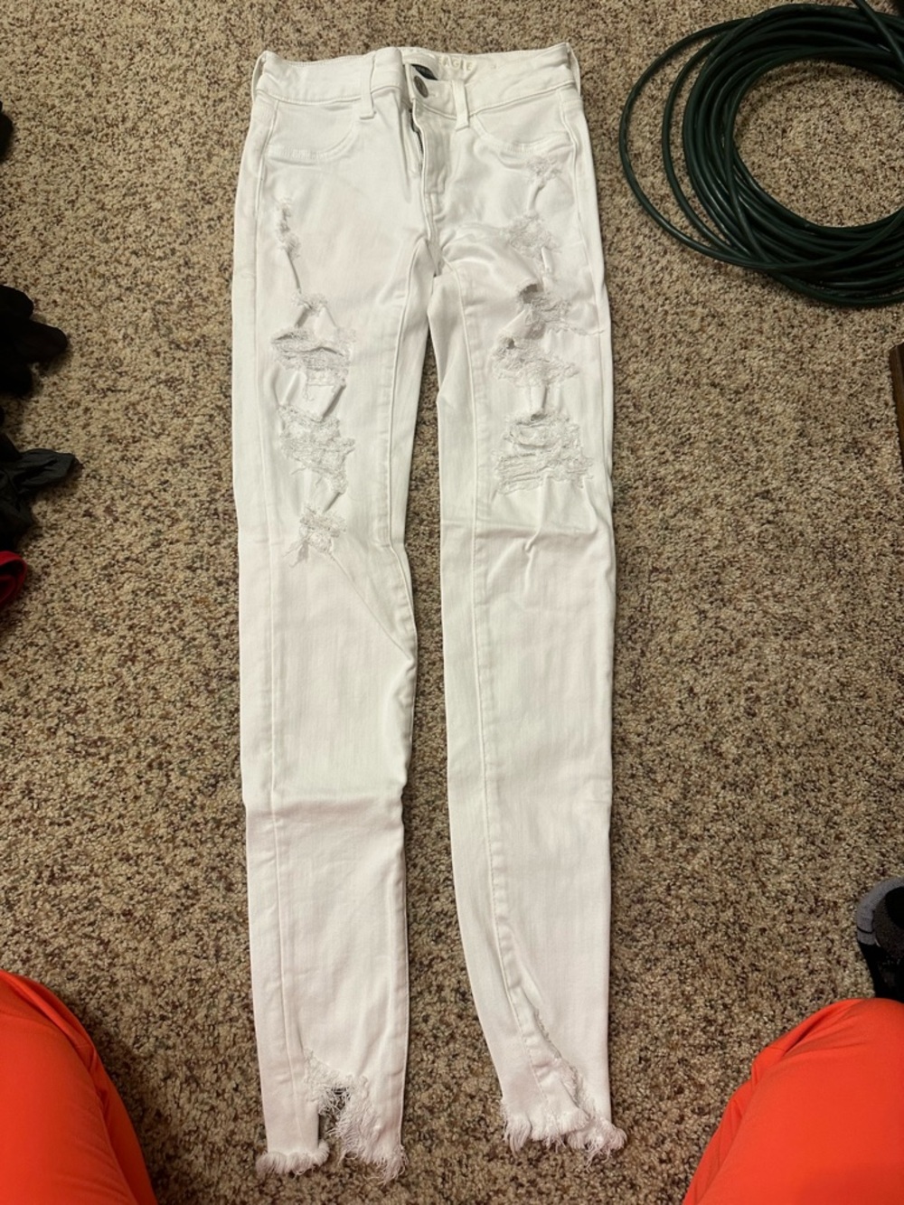 American Eagle Outfitters White Distressed Skinny Jeans